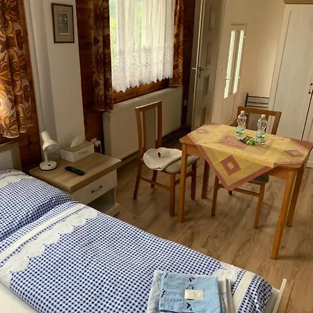 Privat Kwatera prywatna *